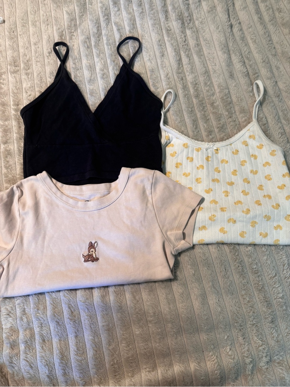 Brandy Melville Bundle 3 Tops